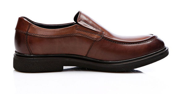 Calzature da lavoro con suola morbida, calzature da uomo, scarpe da guida in pelle marrone.