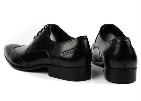Calzature da cuoio da uomo di grano pieno Stile Brogue Design Calzature da uomo con abito formale
