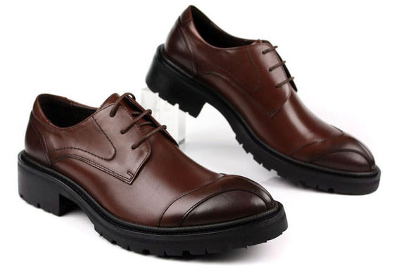 Qualsiasi Logo Scarpe da abito in pelle maschile con punti Britannia Stili Scarpe da abito in pelle marrone