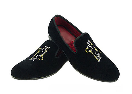 Di alta lavorazione, scarpe da uomo ricamate, scarpe da uomo durevoli, scarpe da uomo nere.