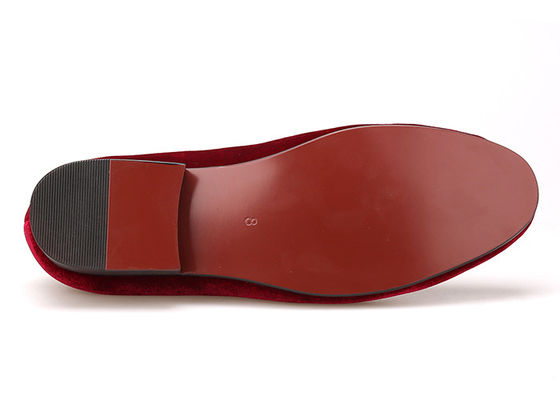 OEM Uomini Loafers di velluto ricamati Scarpe casual piatte Calzature maschili Per festa