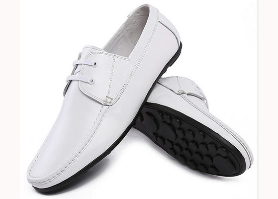 Pelle di mucca bianca scarpe da lavoro, scarpe casual, disegno originale, scarpe da ginnastica da uomo moderno.