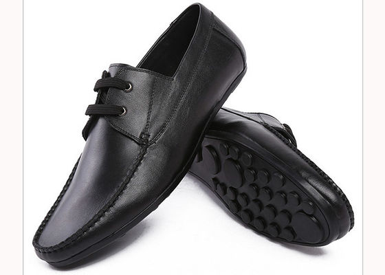 Pelle di mucca bianca scarpe da lavoro, scarpe casual, disegno originale, scarpe da ginnastica da uomo moderno.