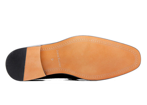 Calzature da uomo in pelle con cuciture in pelle nubuck