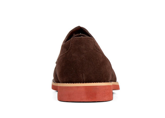 Classiche scarpe da guida in cuoio originale.