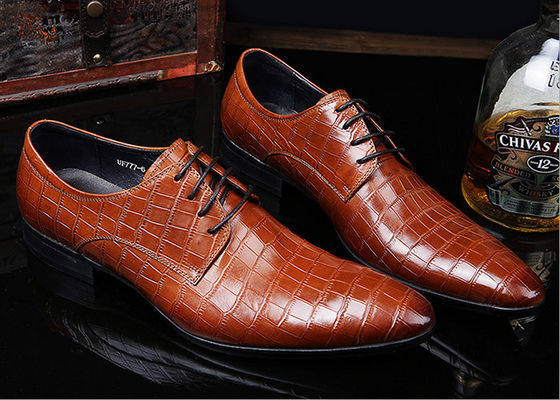 Disegno in incisione per uomo Patent Scarpe da abito in pelle Scarpe da abito in pizzo nero