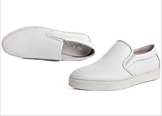 Scarpe da corsa da uomo, scarpe da ginnastica in pelle.