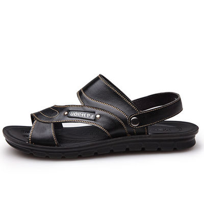 Sandali da uomo di pelle marrone, calzature casual.