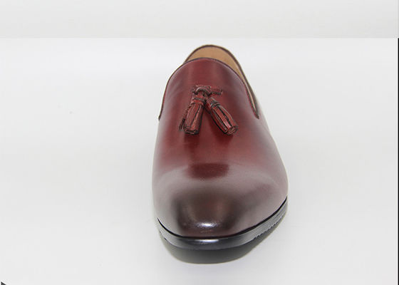 Tassel Scarpe da sposa a tacco basso Loafers Stile Bullock Round Toe Scarpe Oxford fatte a mano