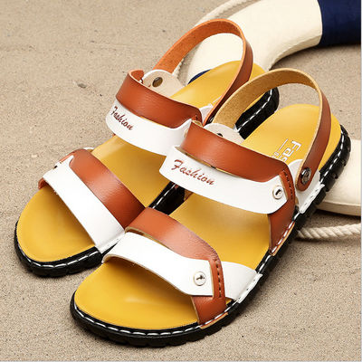 Slip estivo da uomo di lusso con sandali, sandali di pelle artigianali personalizzati