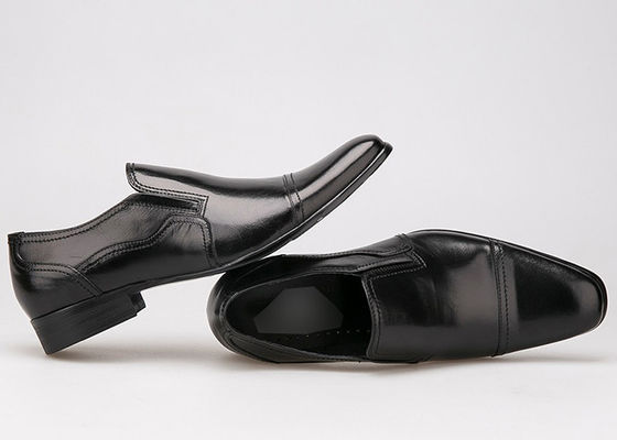Affari formali abito da sposa da uomo scarpe resistenti all'usura di pelle nera piatta scivolo sulle scarpe