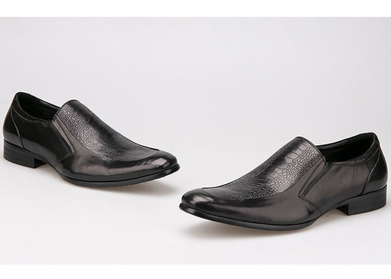 Slip On Round Toe Uomini Scarpe da abito formale Stile Oxford Scarpe da abito in pelle a grano pieno