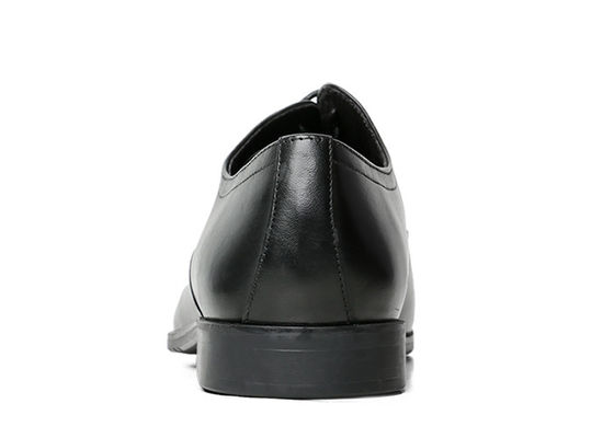 Scarpe da uomo in pelle originale di Oxford, scarpe da vestito, scarpe da Derby di lusso con lacci per uomini.