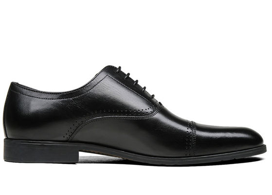 Scarpe da uomo in pelle originale di Oxford, scarpe da vestito, scarpe da Derby di lusso con lacci per uomini.