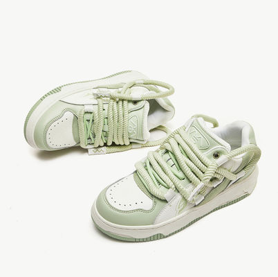 Donne di moda Scarpe da ginnastica vulcanizzate, scarpe da ginnastica con pizzico.