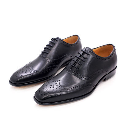 Moda, scarpe da uomo in pelle originale, abiti da adulto, scarpe da uomo.