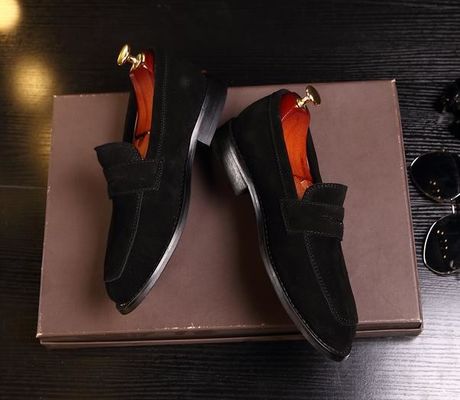 Pellicole di pelle da uomo artigianali con corteccia di suede