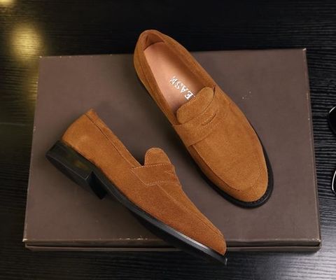Pellicole di pelle da uomo artigianali con corteccia di suede