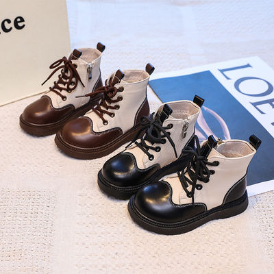 Scarpe scolastiche in cuoio per ragazzi durevoli, a punta rotonda e lacci per un ulteriore comfort