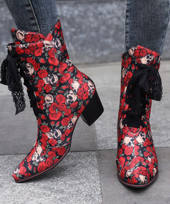 Scarpe da donna in pelle nera per il tuo stile