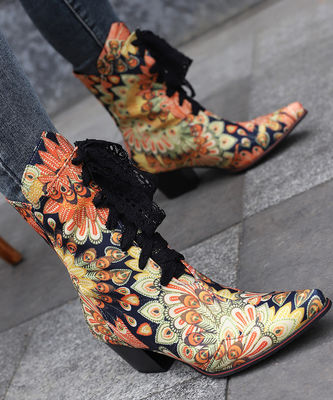 Scarpe da donna in pelle nera per il tuo stile