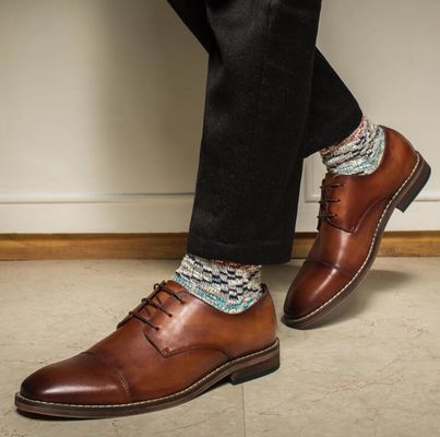 Indisponibile abito da sposa da uomo Scarpe a lacci a tacco piatto Scarpe a righe