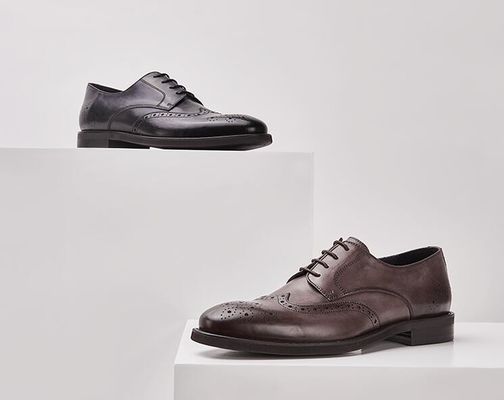 Scarpe da uomo da esterno, di colore misto, scarpe da uomo di lusso.
