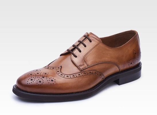 Scarpe da uomo da esterno, di colore misto, scarpe da uomo di lusso.