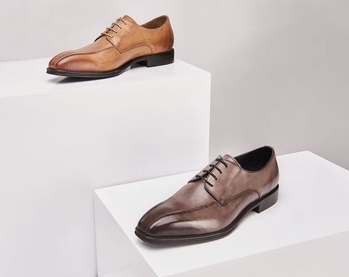 Fabbricazione a mano Uomo Nero Patent Scarpe di cuoio Piede quadrato Uomo a strisce Scarpe da sposa