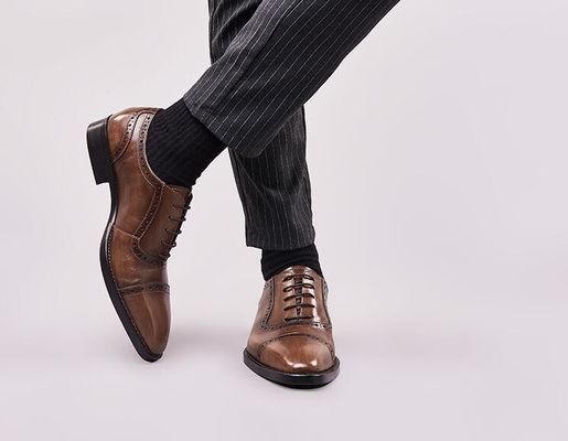 Scarpe da uomo con lacci, scarpe da uomo con punta, scarpe da sposa da uomo, scarpe da sposa da sposa.