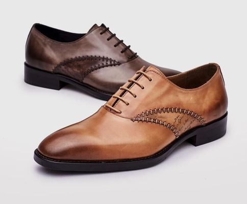 Uomini di moda abiti formali Scarpe di pelle originale Uomini neri scarpe da abito a lacci