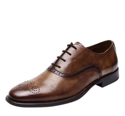 Lace Up Uomini Scarpe Brogue Calzature a tacco basso di lusso Scarpe da abito con taglia 37 - 48