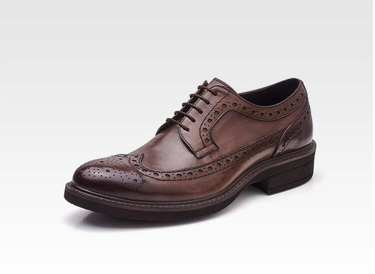 Scarpe da sposa di cuoio classiche, scarpe da uomo di cuoio casual.