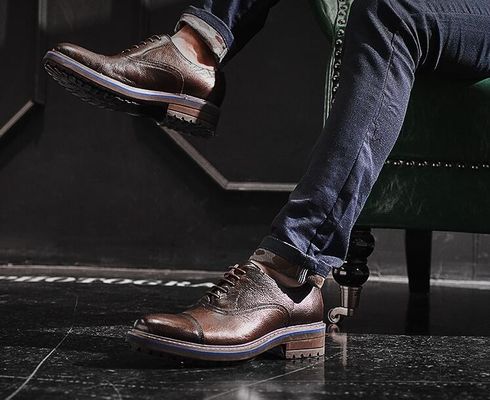 Calzature da uomo in pelle con abito elegante calzature Goodyear con doppio cappuccio