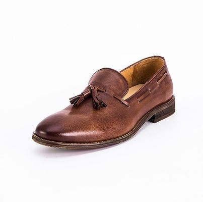 Lace Up Flat Heel Uomo Slip On Sneakers Top alto / basso taglio Sneakers di pelle morbida