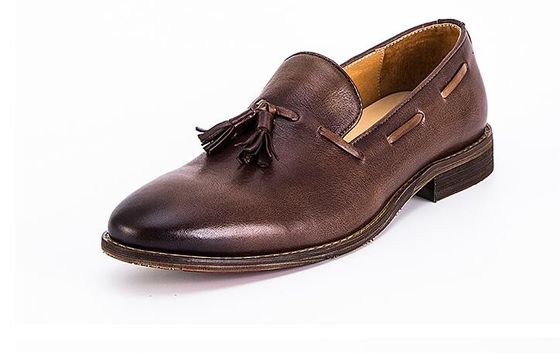 Lace Up Flat Heel Uomo Slip On Sneakers Top alto / basso taglio Sneakers di pelle morbida