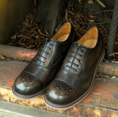 Calzature da uomo con punta rotonda nera Calzature da lavoro traspiranti Calzature da lavoro casual