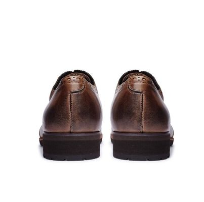 Scarpe da uomo di taglia normale Scarpe da ginnastica di pelle marrone