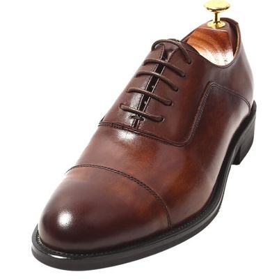 Piatto di piedi maschile marrone pizzo fino abito scarpe taglie personalizzate con finitura in cuoio cera