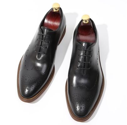 Fatto a mano Patente Sposa Uomo abito in pelle Scarpe Oxford Stile con strisce nere
