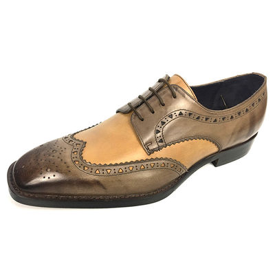 Abito monastico maschile doppio scarpe brogue dettagliato in finitura in cuoio ceroso