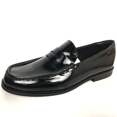 Stile di moda... Loafers da uomo, Moccasins su misura... Scarpe da sole in pelle.