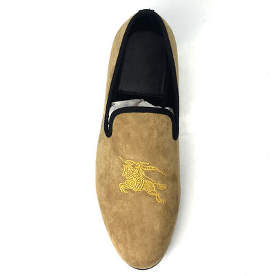 Tassel Men Velvet Loafers ricamati con suola esterna in gomma