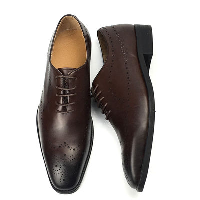 Colori a mano di cuoio di vitello uomo abito formale scarpe stile elegante