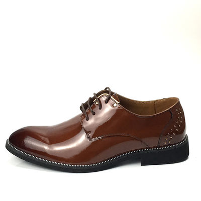 Pelle di vitello Uomini Pelle Calzature classiche Pizzo fino abito durevole Calzature con nit