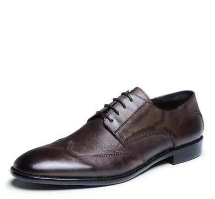 Calzature da uomo in cuoio, calzature da uomo personalizzate.