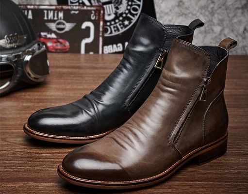 Stivali da uomo in pelle nero / marrone, stivali da combattimento da uomo con suola di gomma.