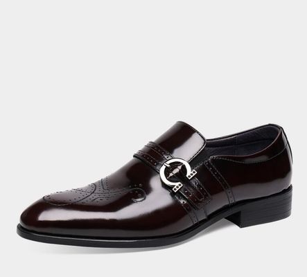 Calzature da uomo confortevoli, artigianali, di colore nero, con cinghia da monaco