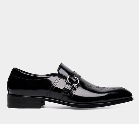 Calzature da uomo confortevoli, artigianali, di colore nero, con cinghia da monaco
