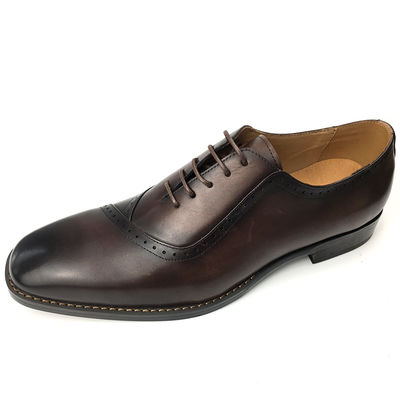 Stile britannico Scarpe da uomo a punta / scarpe casual a pizzo colore marrone